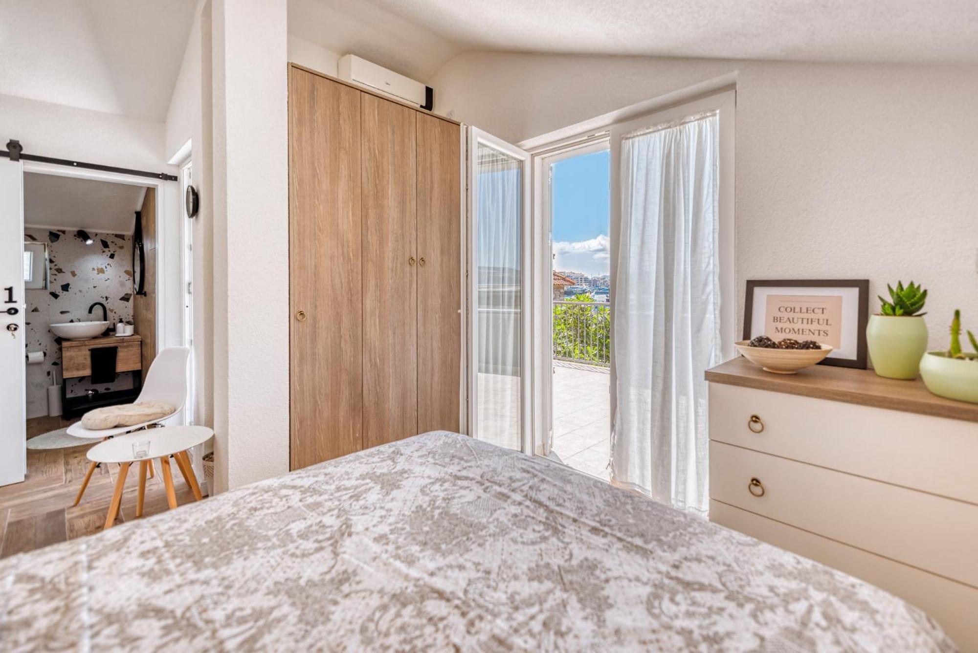 Miro Guesthouse ティヴァト エクステリア 写真
