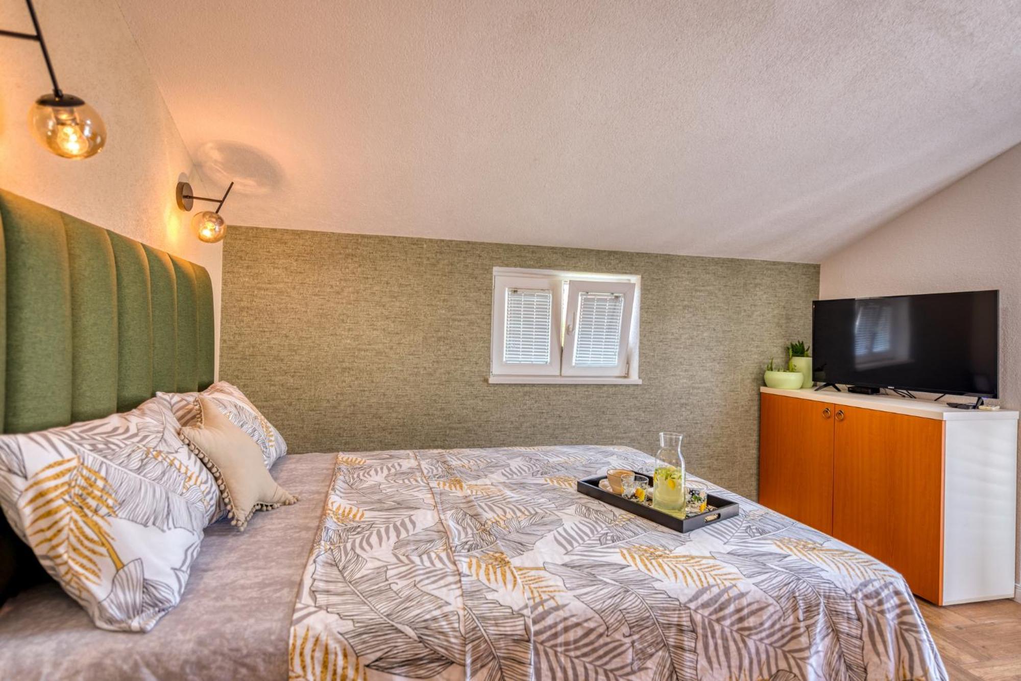 Miro Guesthouse ティヴァト 部屋 写真
